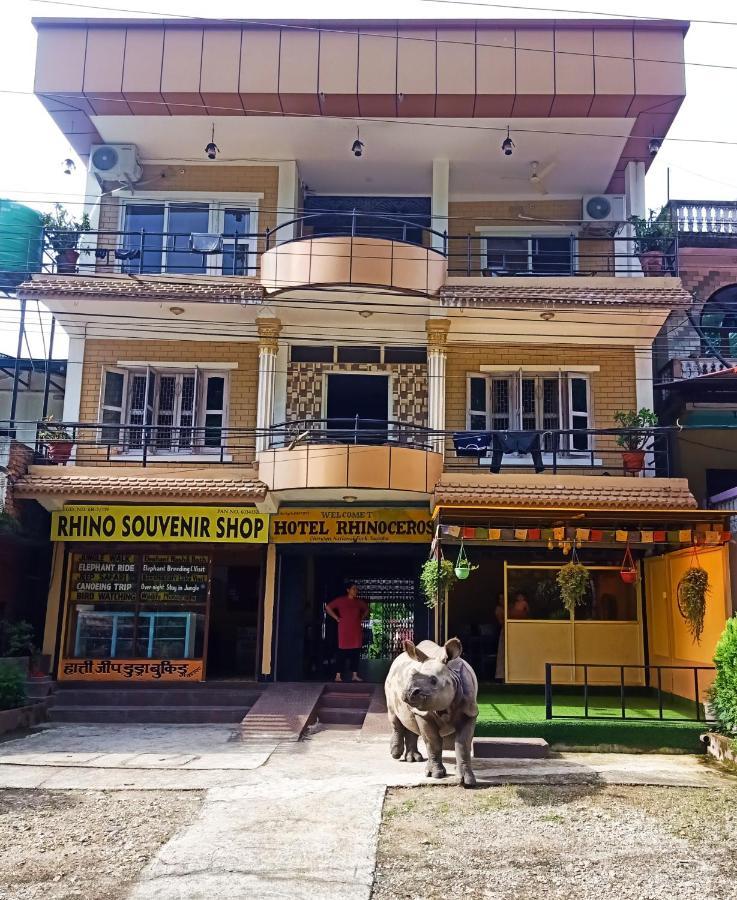 Hotel Rhinoceros-Homestay Sauraha Exterior photo